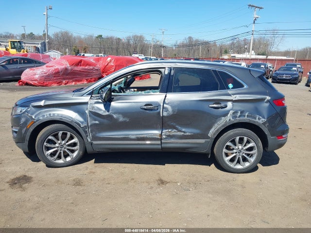 Lincoln MKC Select