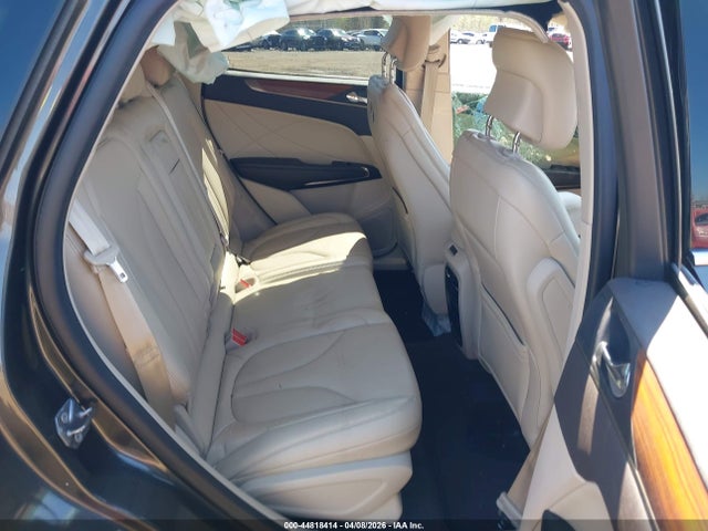 Lincoln MKC Select