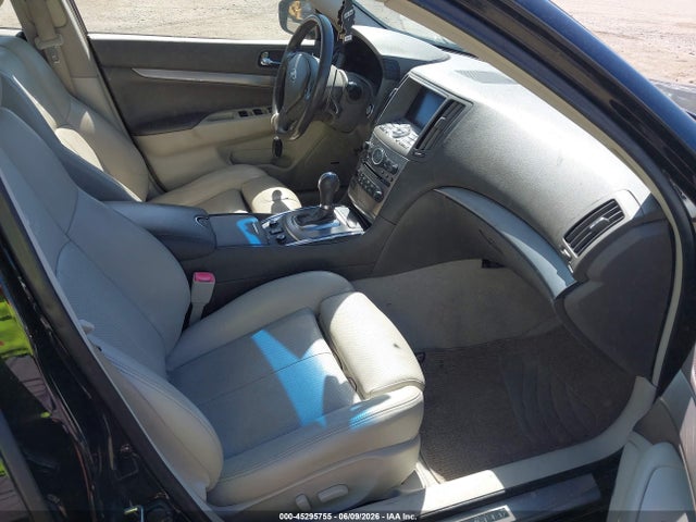 INFINITI G37x