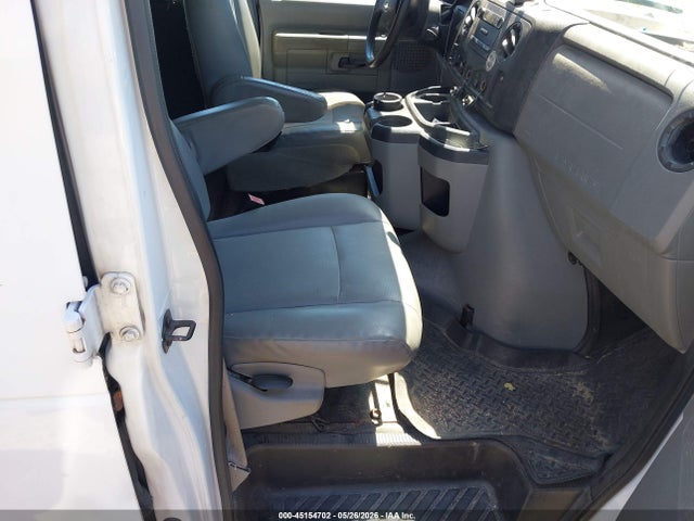 Ford E-250 Commercial