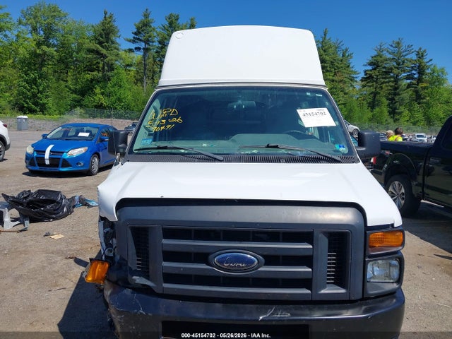 Ford E-250 Commercial