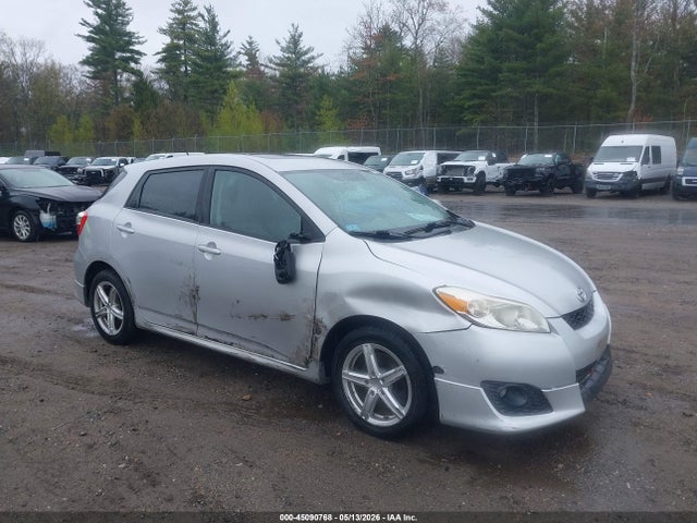 Salvage Toyota Matrix Image