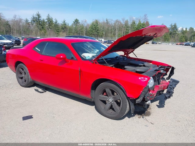 Salvage Dodge Challenger Image