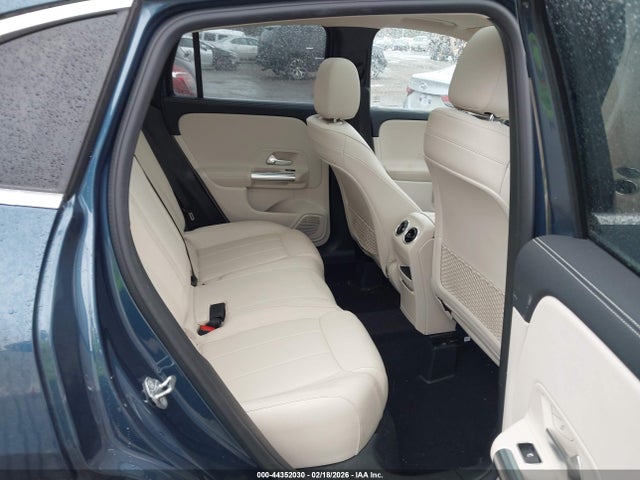 Mercedes-Benz GLA 4matic