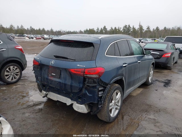 Mercedes-Benz GLA 4matic