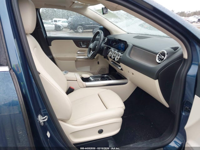 Mercedes-Benz GLA 4matic