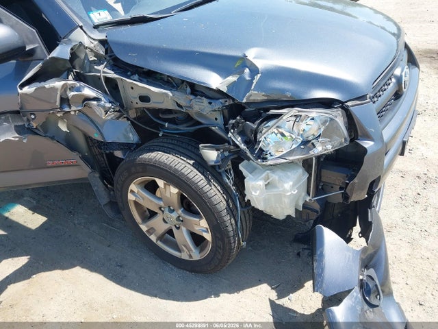 Toyota RAV4 Sport V6