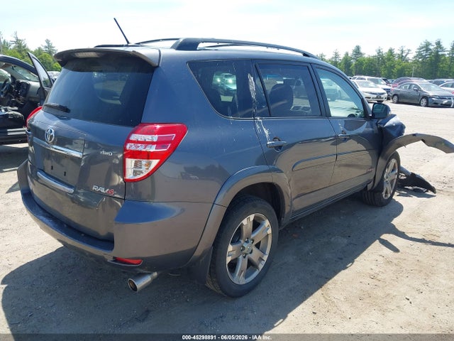 Toyota RAV4 Sport V6