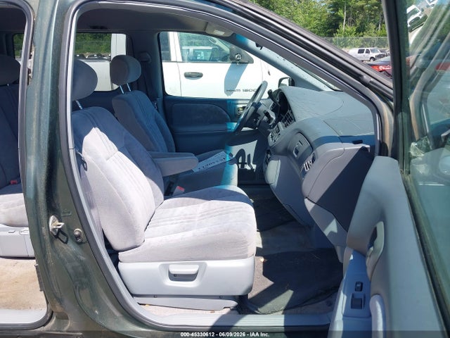 Toyota Sienna Le