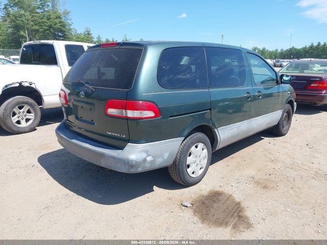 Toyota Sienna Le