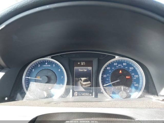 Toyota Camry Xle V6