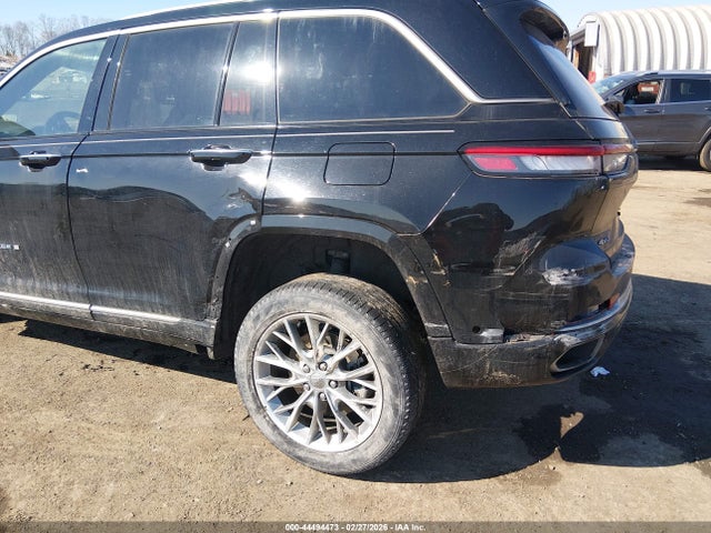 Jeep Grand Cherokee Summit