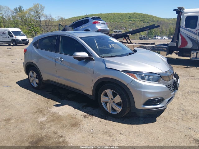 Salvage Honda HR-V Image