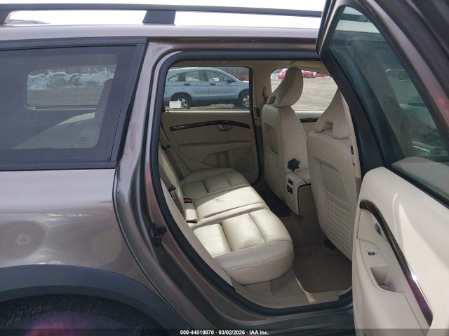 Volvo XC70 3.2
