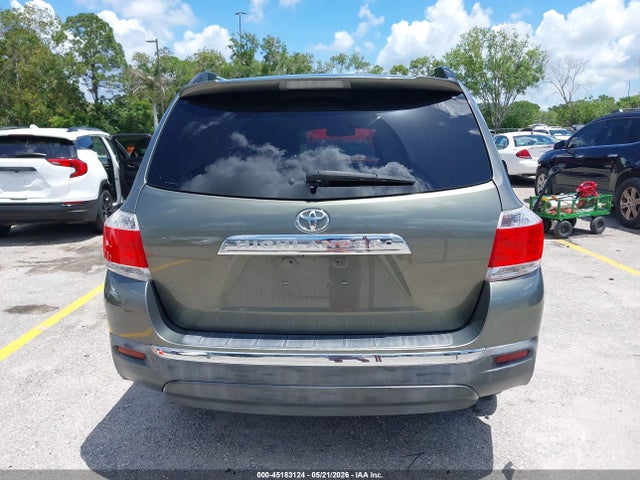 Toyota Highlander Limited V6