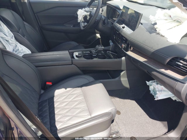 Nissan Rogue Platinum