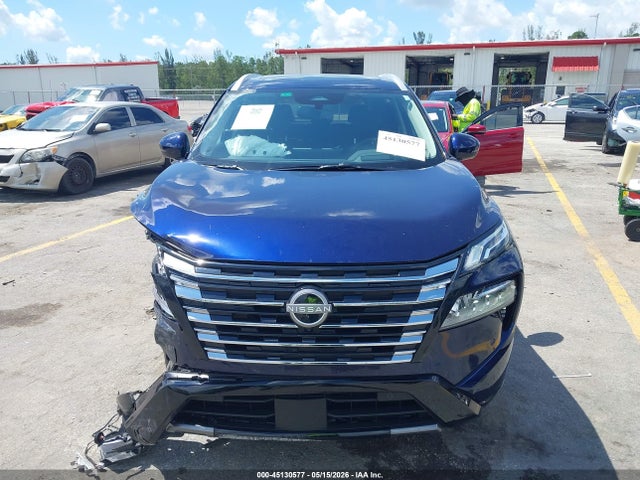 Nissan Rogue Platinum
