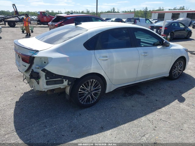 Kia Forte Gt-line