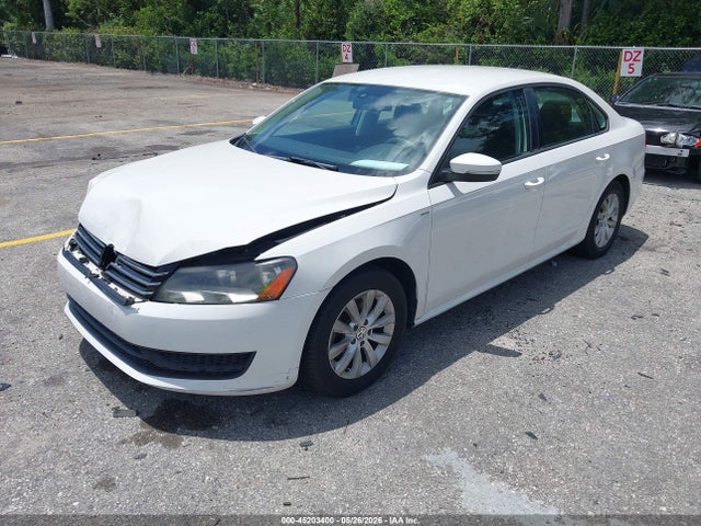 Volkswagen Passat 1.8t Wolfsburg Edition