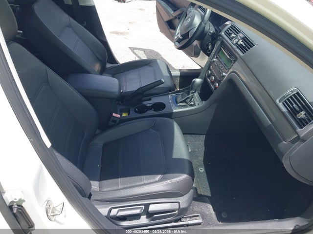 Volkswagen Passat 1.8t Wolfsburg Edition