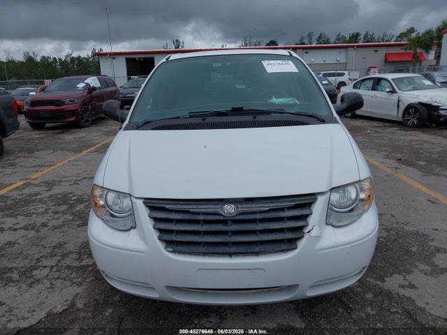 Chrysler Town & Country Lx