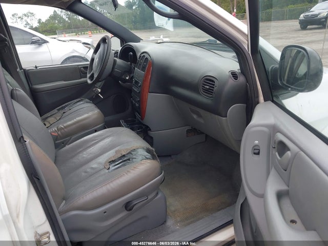 Chrysler Town & Country Lx