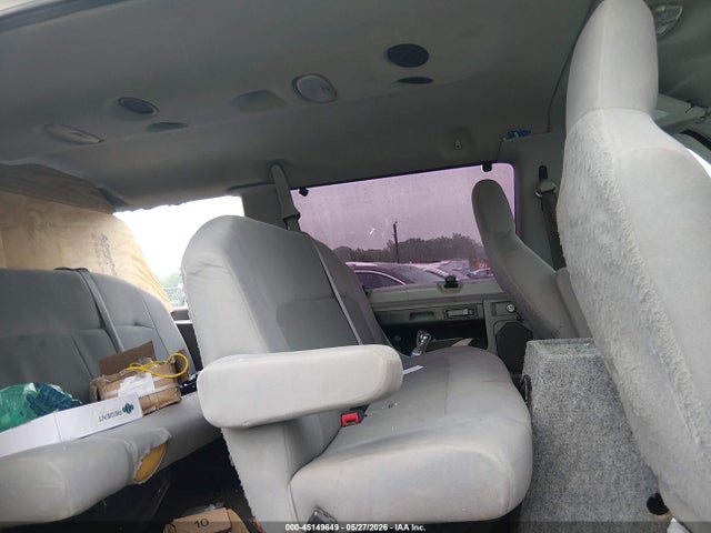 Ford E-350 Xlt