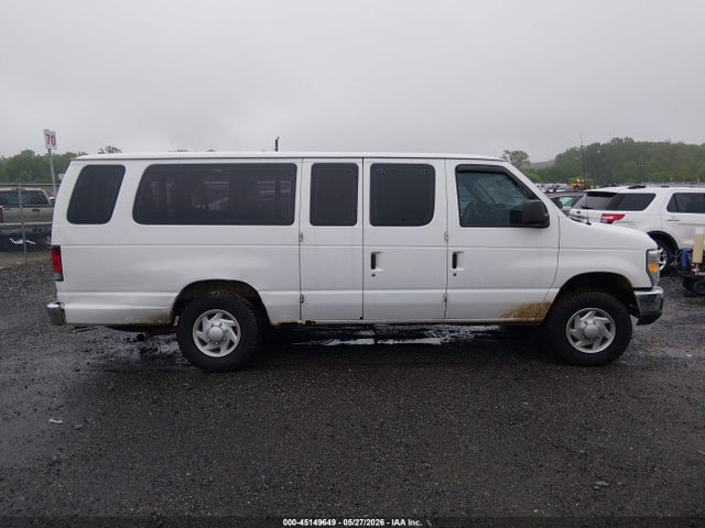 Ford E-350 Xlt
