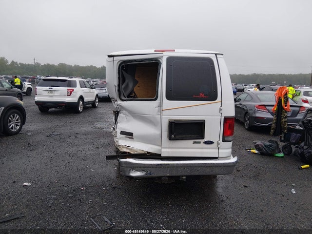 Ford E-350 Xlt