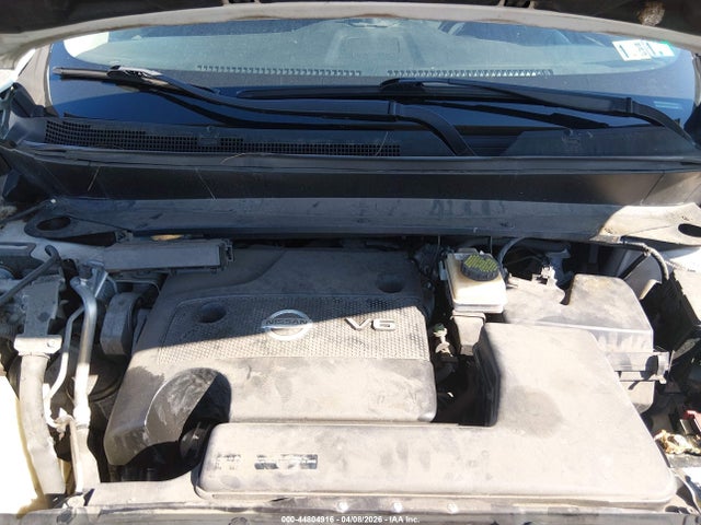 Nissan Pathfinder Sv