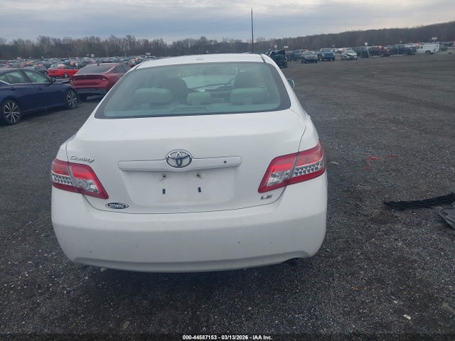 Toyota Camry Le
