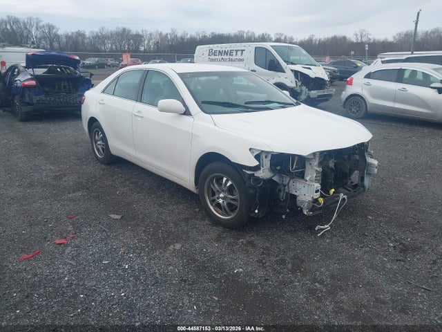 Salvage Toyota Camry Image