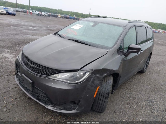 Chrysler Pacifica Touring Plus
