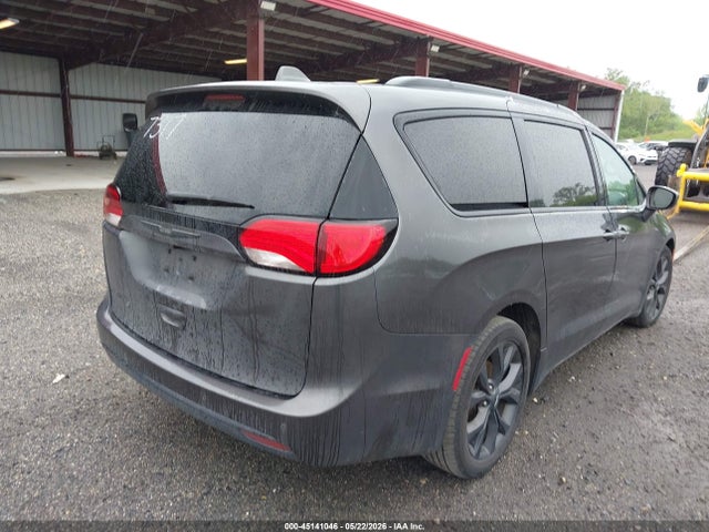 Chrysler Pacifica Touring Plus