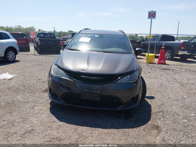 Chrysler Pacifica Touring Plus