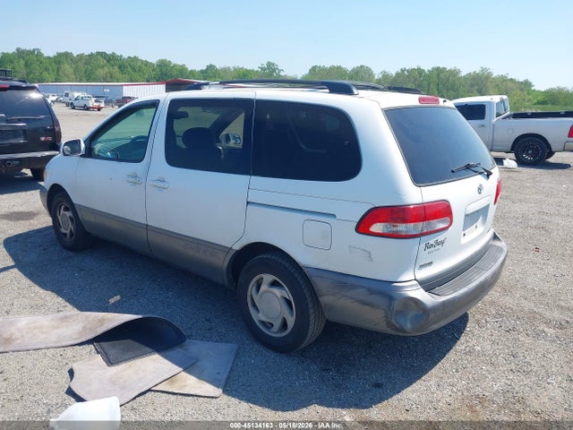 Toyota Sienna Xle