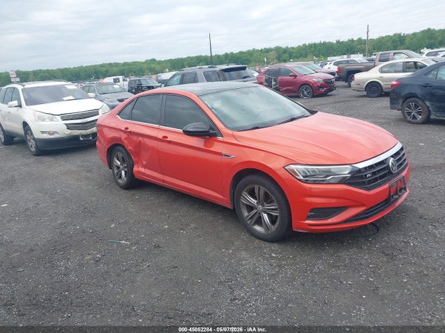 Salvage Volkswagen Jetta Image