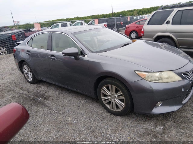 Salvage Lexus Es Image