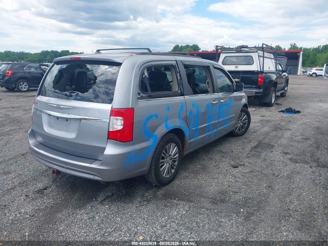 Chrysler Town & Country Touring-l