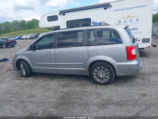 Chrysler Town & Country Touring-l