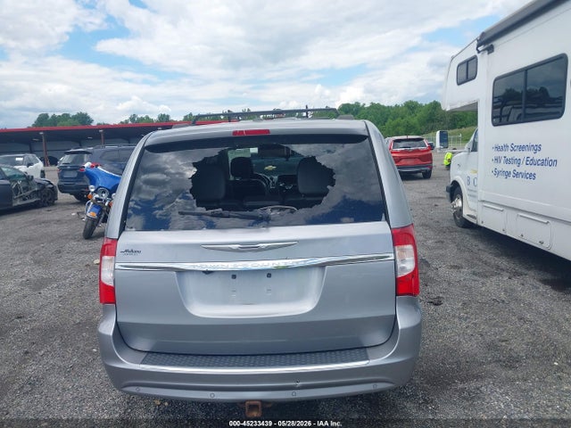 Chrysler Town & Country Touring-l