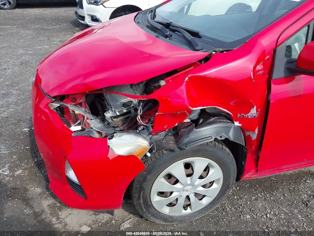Toyota Prius c Two