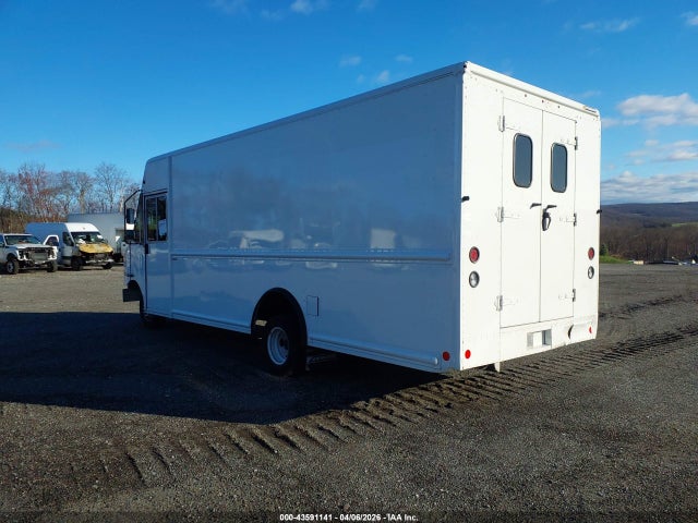 Ford Econoline E450 Super Duty Commercial Stripped Chassis
