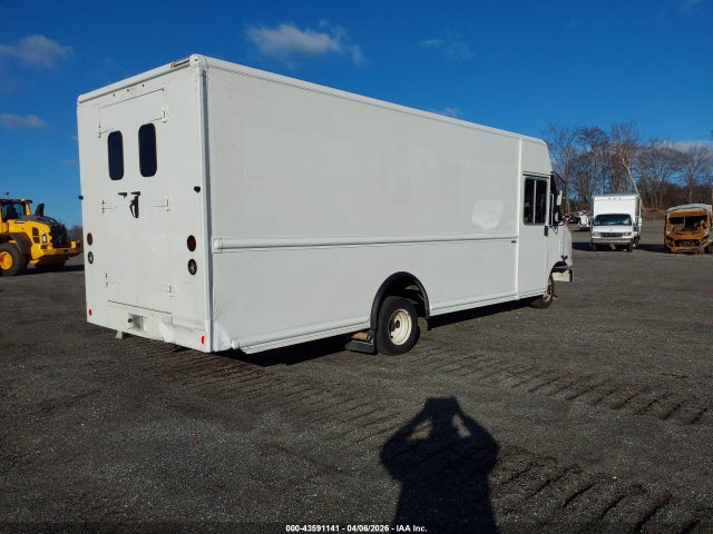 Ford Econoline E450 Super Duty Commercial Stripped Chassis