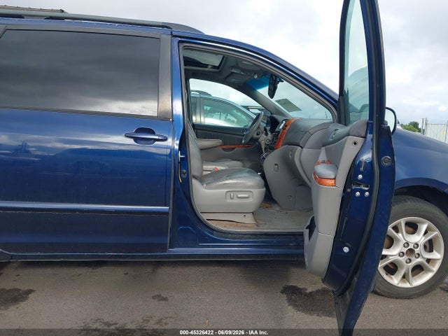 Toyota Sienna Xle