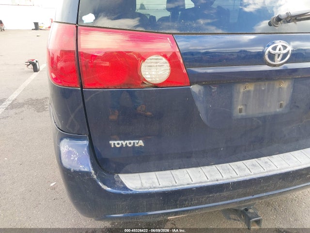 Toyota Sienna Xle