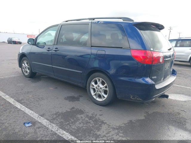 Toyota Sienna Xle