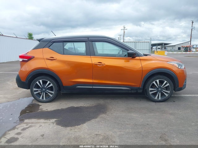 Nissan Kicks Sr