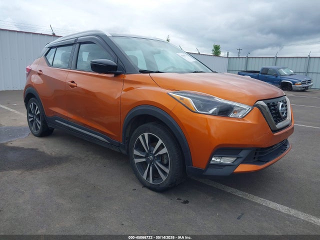 Salvage Nissan Kicks Image