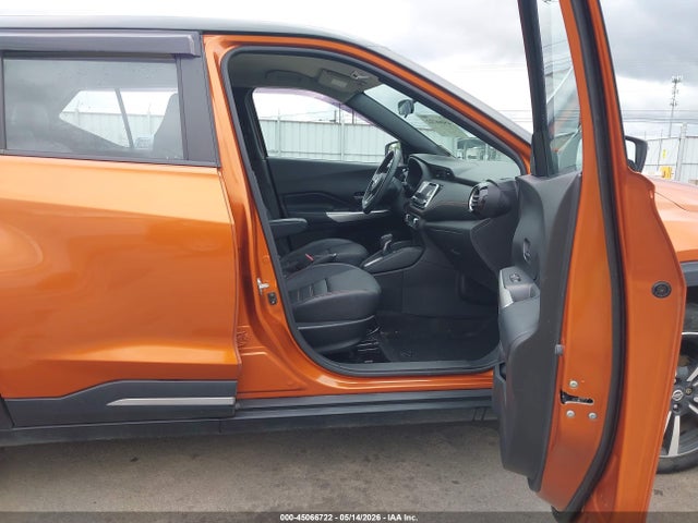 Nissan Kicks Sr